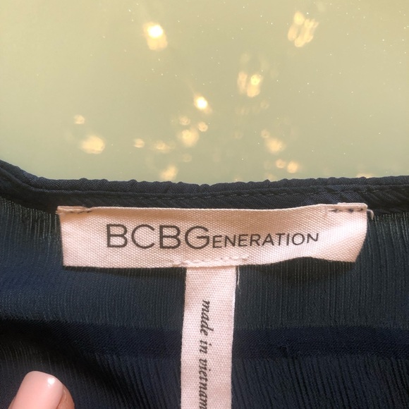 BCBG Generation Ultra Lightweight Jacket - Picture 2 of 2